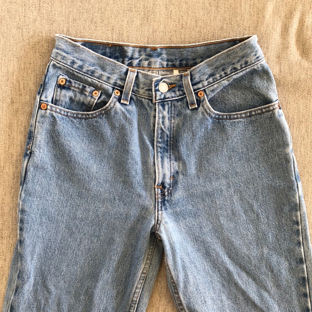 NOT FOR SALE - Levi’s Vintage 512 Slim Fit Mom 501